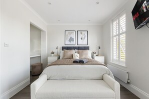 4 Schlafzimmer, Bügeleisen/Bügelbrett, kostenloses WLAN, Bettwäsche