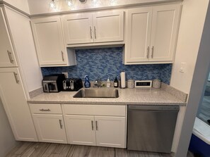 Microwave, oven, stovetop, dishwasher