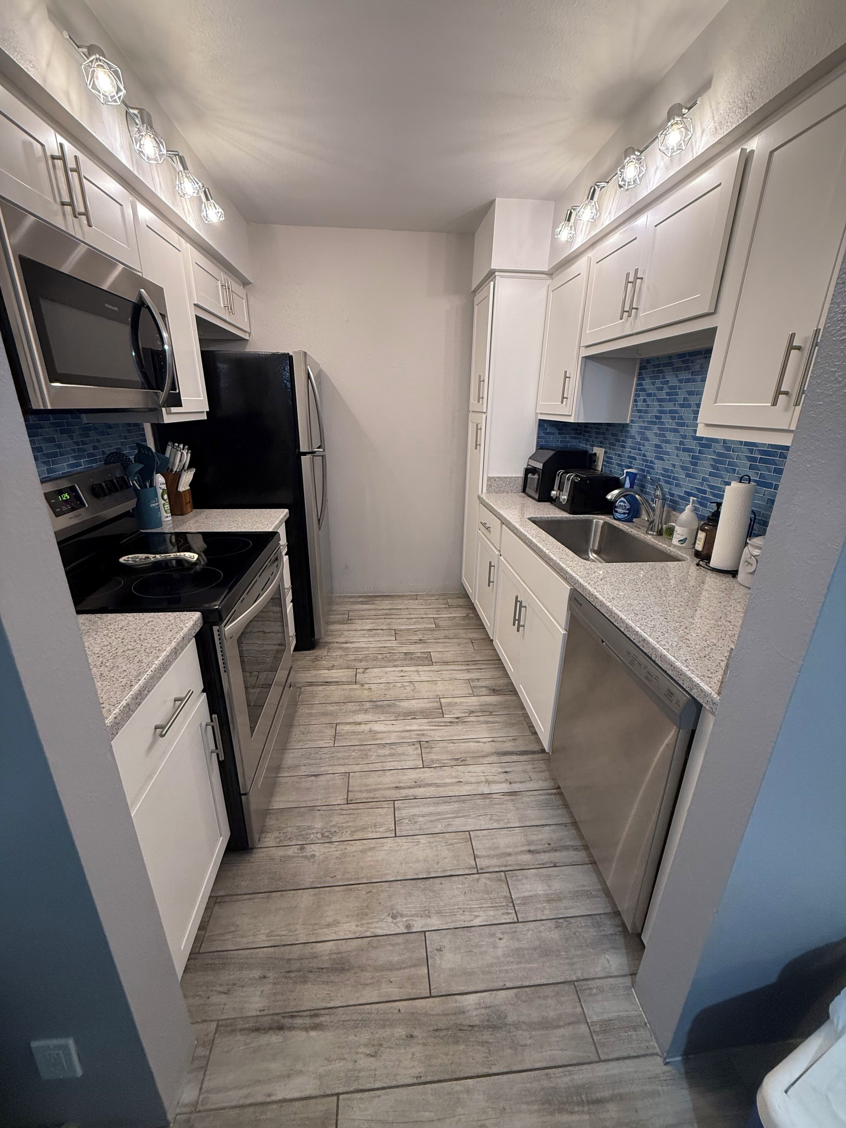 Microwave, oven, stovetop, dishwasher