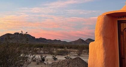 Organic Earthen Desert Dome For Two -Sustainable Stay Under the Stars Terlingua