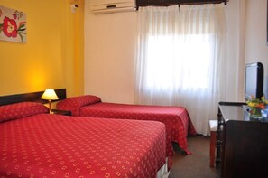 Room - Hotel Arona (Villa Carlos Paz)
