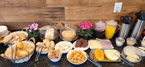Free daily buffet breakfast