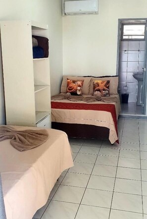 Standard Triple Room | Free WiFi - Pousada Enseada São Miguel (Penha)