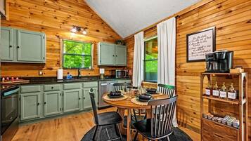 Mikrowelle, Ofen, Herdplatte, Geschirrspüler