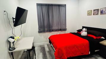 2 多间卧室、熨斗/熨衣板、免费 WiFi、床单