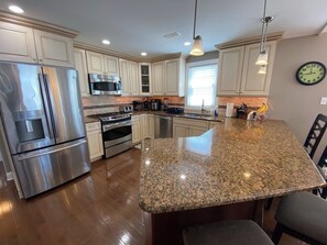 Private kitchen - Spacious 5-bedroom condo in charming Sea Isle City, NJ. (Sea Isle City)