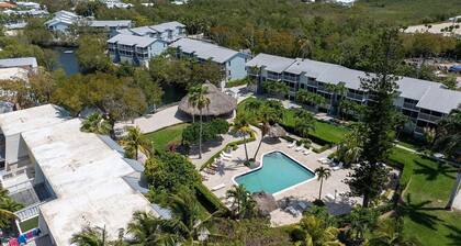 Resort-style condo short walk from the ocean