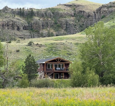 Stillwater River Front Montana Home
