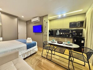 Studio, véranda, vue mer | Wi-Fi gratuit