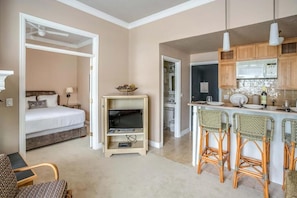 1 habitación, tabla de planchar con plancha, wifi gratis y ropa de cama