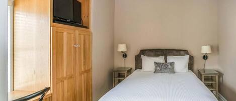 1 Schlafzimmer, Bügeleisen/Bügelbrett, kostenloses WLAN, Bettwäsche