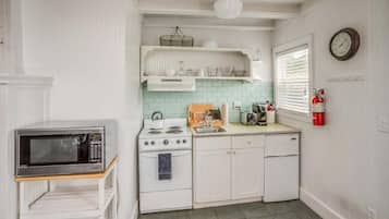 Fridge, microwave, dishwasher, coffee/tea maker