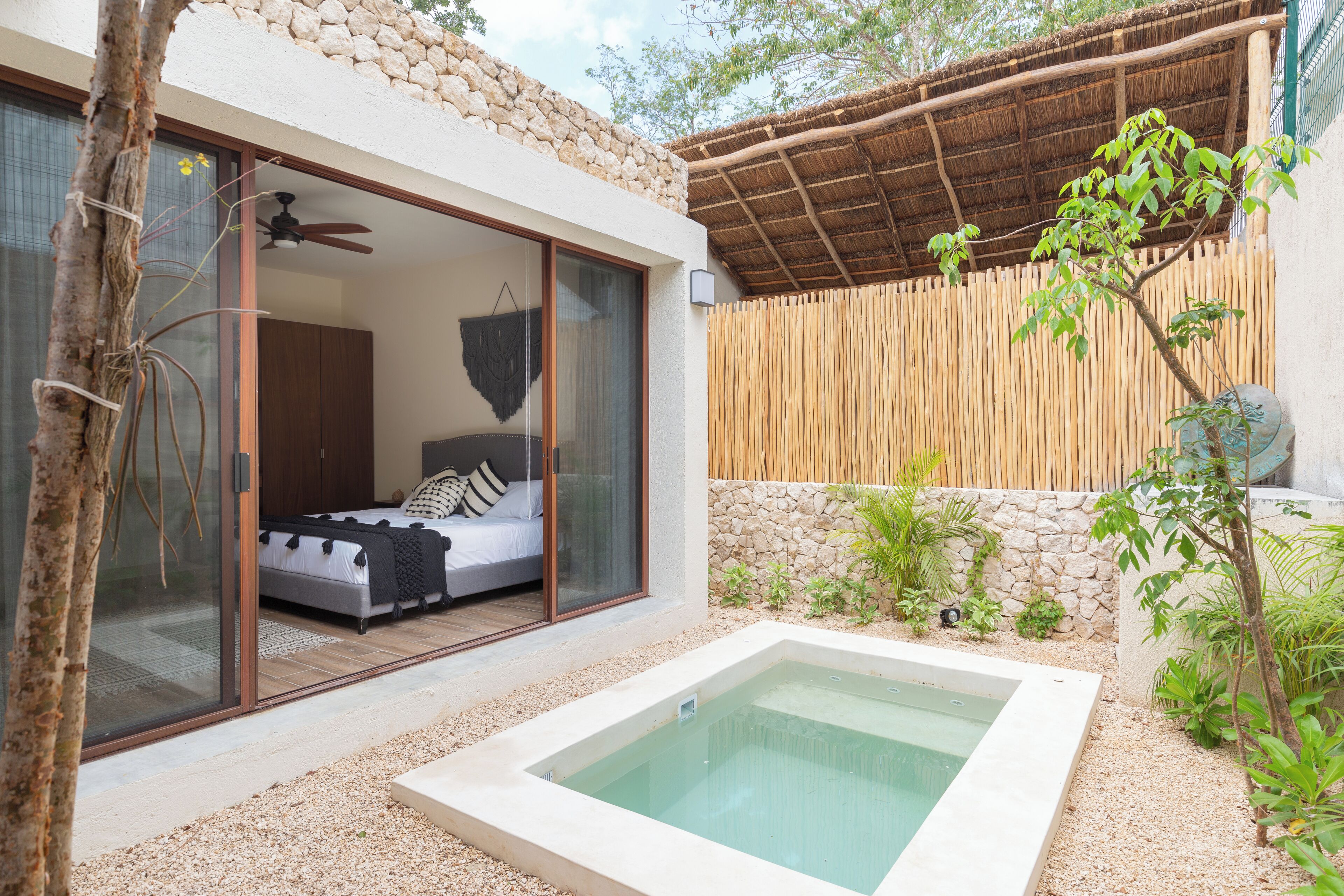 12 piscinas al aire libre