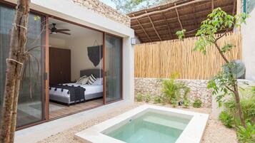 12 piscinas al aire libre