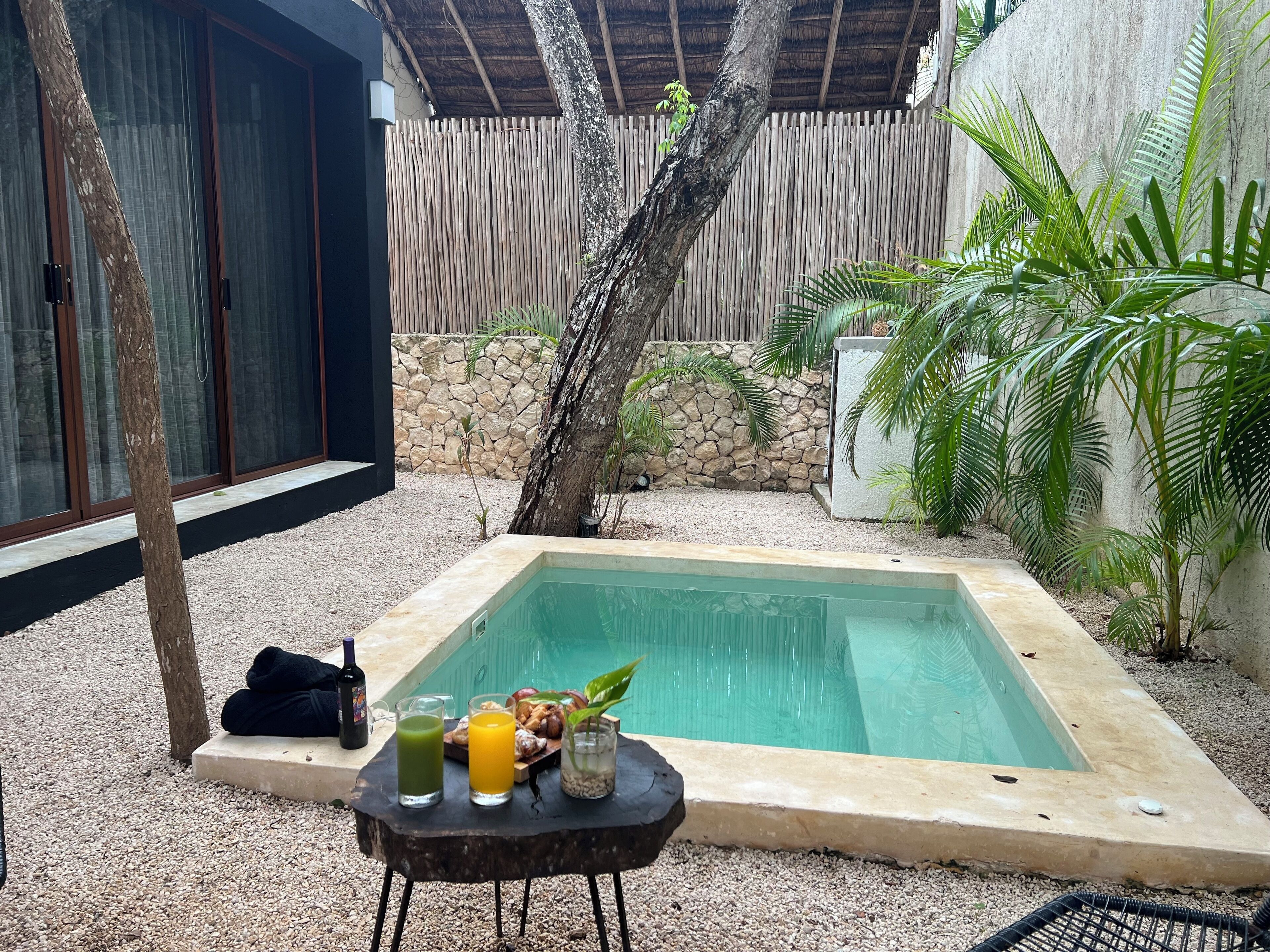 Private pool