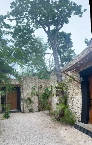 Fachada de la propiedad