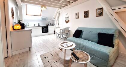 Close to everything, quiet and fully equipped F1, wifi