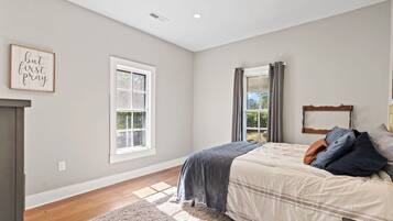 2 bedrooms, WiFi, bed sheets