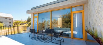 Villa Tabori Hill 7BR Villa in Tbilisi