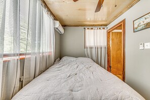 Iron/ironing board, travel crib, internet, bed sheets