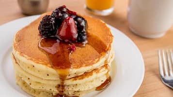 Tägliches nach Wunsch zubereitetes Frühstück gegen Gebühr
