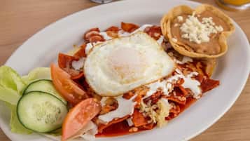 Se ofrece un desayuno a la carta todos los días (por un coste adicional)