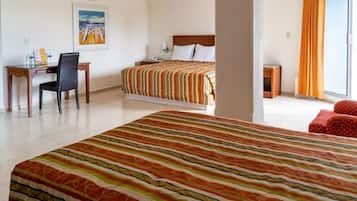 Desk, laptop workspace, iron/ironing board, free WiFi