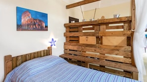3 chambres, accès au Wi-Fi (inclus), literie fournie