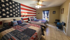 Room - The Americana Suite (Buchanan Dam)