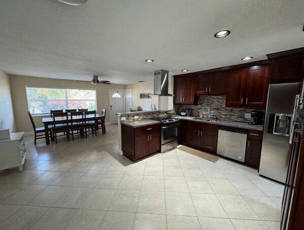 Microwave, oven, stovetop, dishwasher