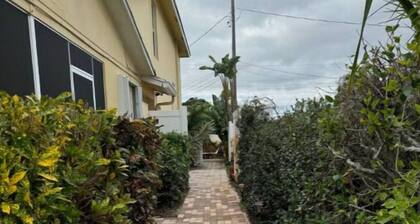 Beautiful Home in Sunny & Safe North Palm Beach