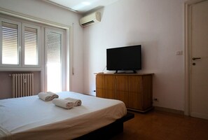 1 sovrum, strykjärn/strykbräda, resesäng och gratis wi-fi