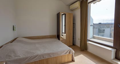 Modern Panorama Seaside Apartment – Top Central Location, Varna