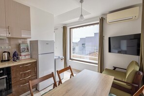 Microwave, oven, stovetop