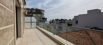 Modern Panorama Seaside Apartment – Top Central Location, Varna