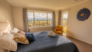 Unclassified image, 4 of 39, button - Great Sky Stay - FREE WIFI (Twizel)