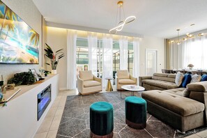 Télévision, cheminée