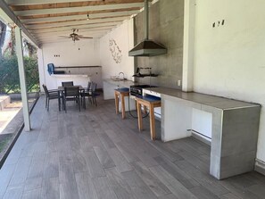 Outdoor dining