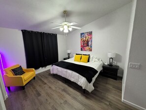 3 chambres, fer et planche à repasser, Wi-Fi, literie fournie