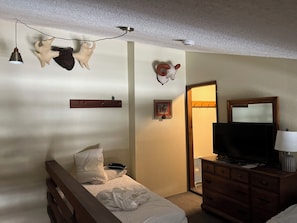 1 室のベッドルーム、アイロン / アイロン台、インターネット、ベッドシーツ