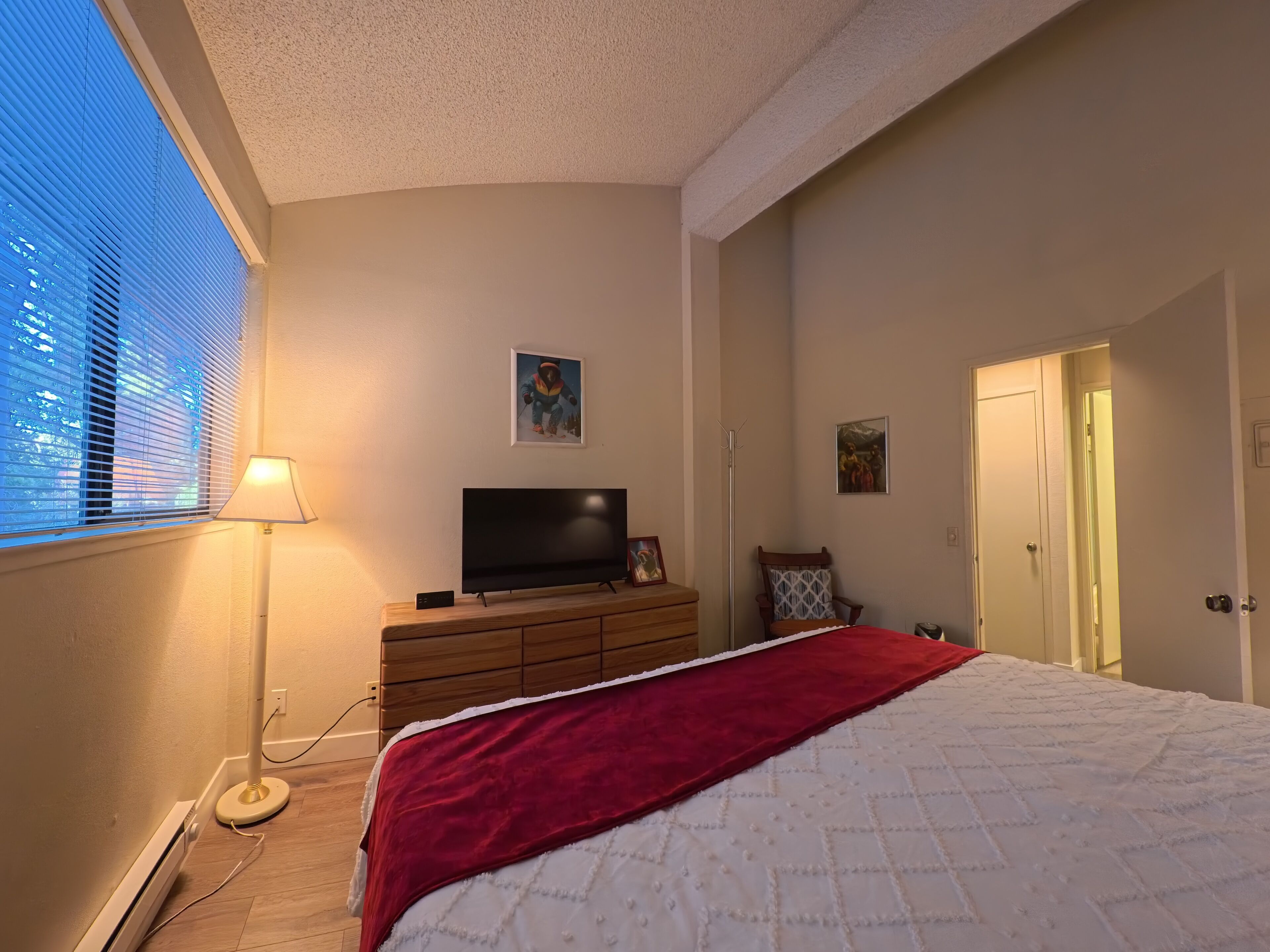 1 bedroom, iron/ironing board, Internet, bed sheets