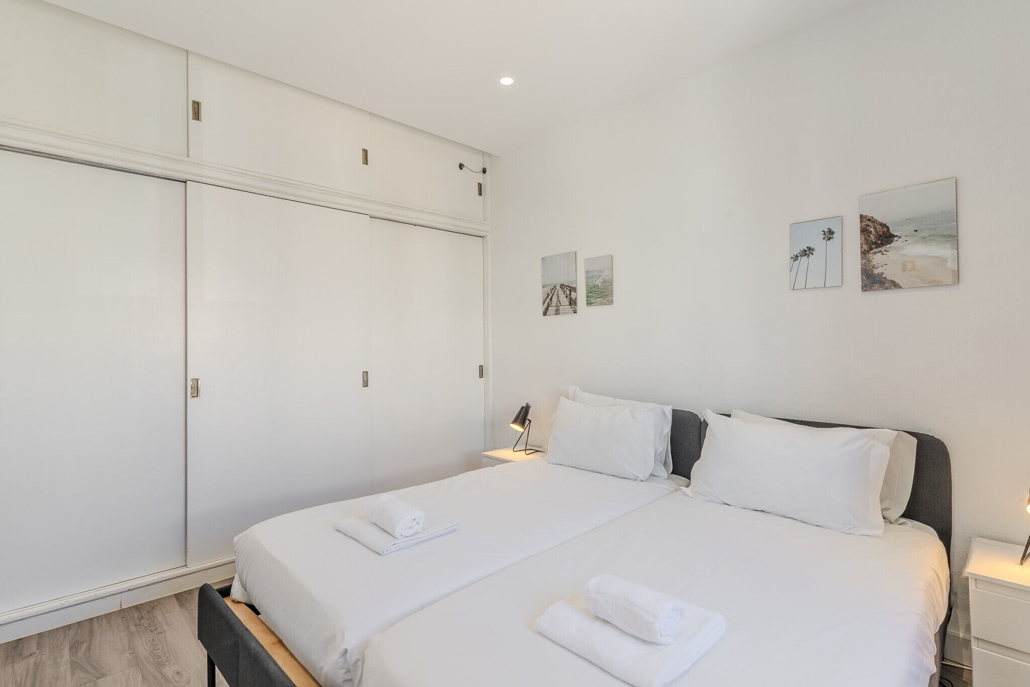 5 chambres, fer et planche à repasser, Wi-Fi gratuit, draps fournis