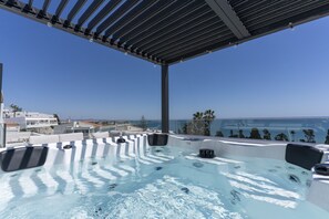 Outdoor spa tub - #285 Vista do Mar By Home Holidays (Albufeira)