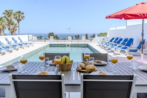 Outdoor dining - #285 Vista do Mar By Home Holidays (Albufeira)