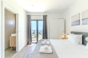 5 bedrooms, iron/ironing board, free WiFi, bed sheets