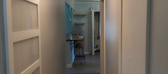 3-bedroom house in lovely Hillsborough with WiFi, AC, EV charger outlet, & solar