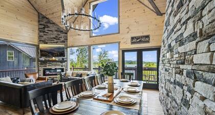 New lakefront cabin with indoor pool, sauna, hot tub, seasonal private dock!