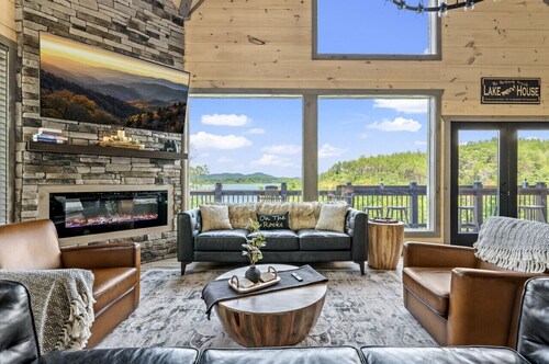 The Ultimate Family Escape: Private Pool, Game Room, & Lakefront Private Dock!