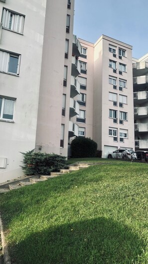 Exterior - Fabulous accommodation, with good times ahead. (Mulhouse)