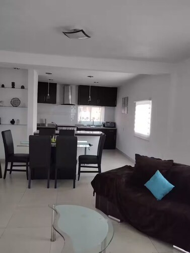 House with garage at 15 min from Xicohtencatl Ind.